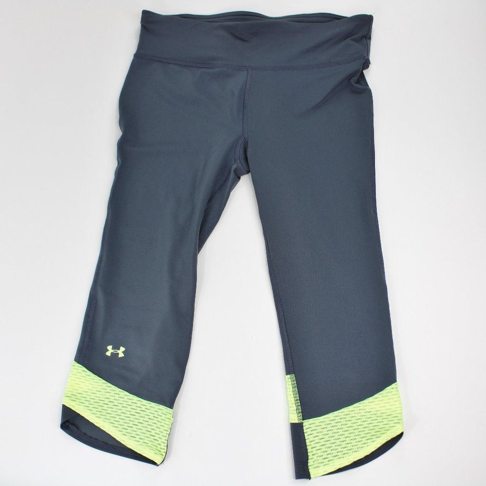 Under Armour Women's Gray Vented Capri Leggings Size 28x17 Athletic Bottoms EUC